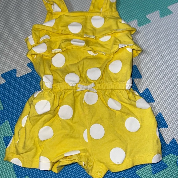 Carter's Other - (3x$15) Carter’s Yellow baby romper 12m